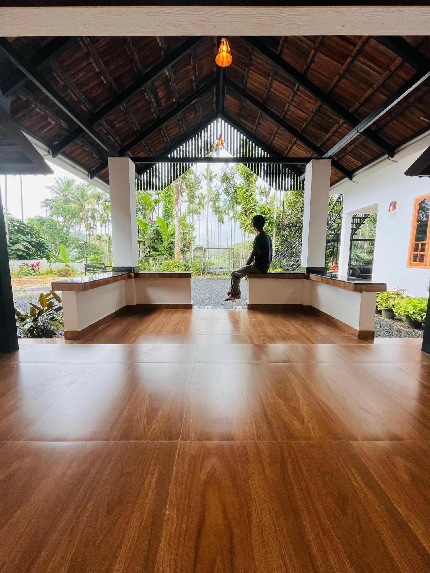 Partho Home Stay Padinjarathara Exteriör bild